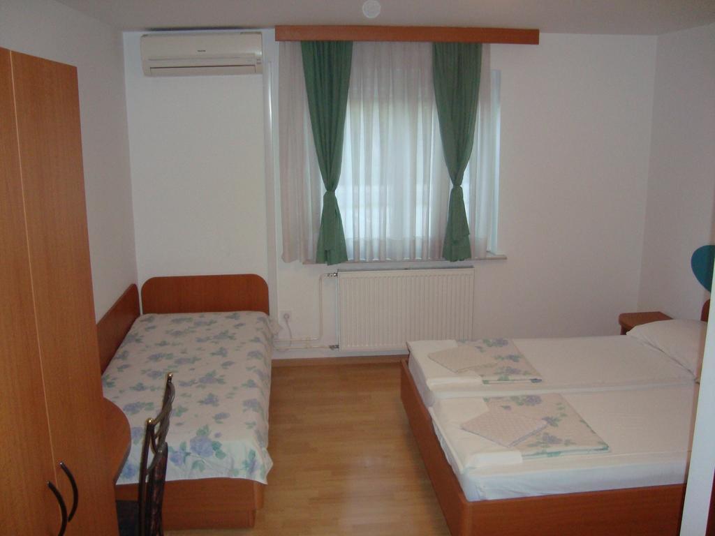 Guesthouse Koprivec Любляна Экстерьер фото