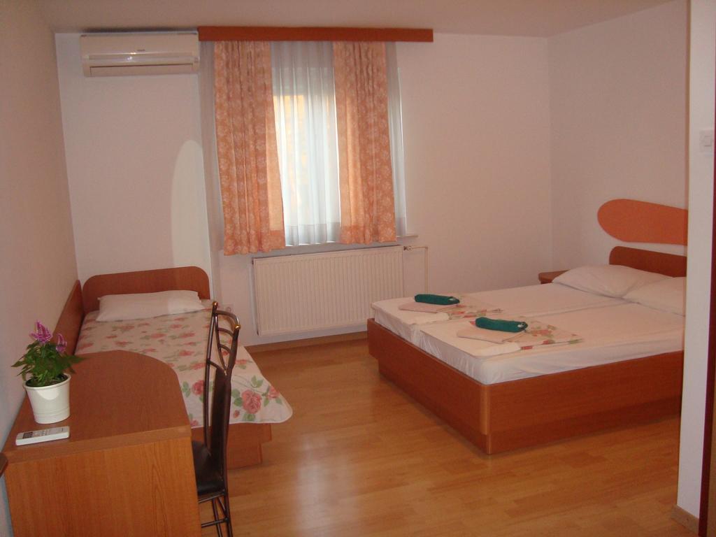 Guesthouse Koprivec Любляна Номер фото