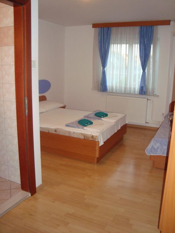 Guesthouse Koprivec Любляна Номер фото