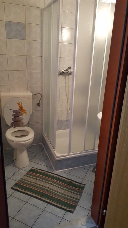 Guesthouse Koprivec Любляна Экстерьер фото